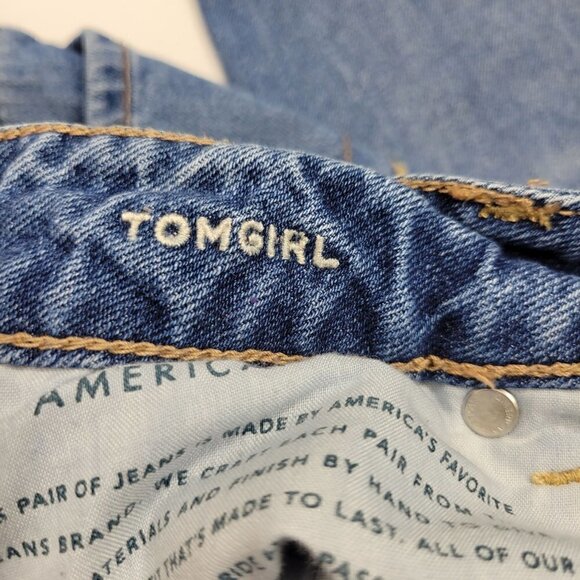 American Eagle Women's TomGirl Distressed Medium Wash Button Fly Jeans Size 4 - Picture 3 of 11